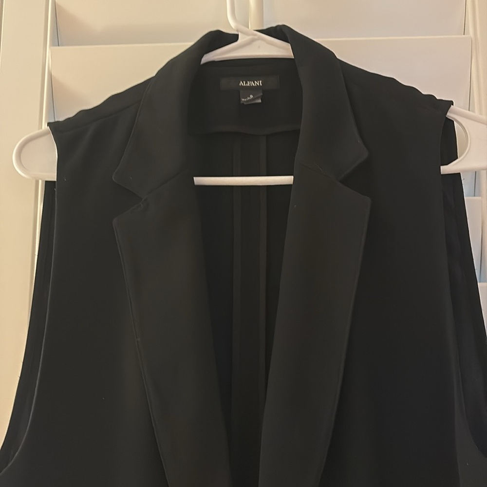 Vest - Picture 2 of 2